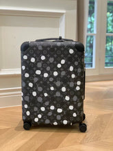 Load image into Gallery viewer, CUSTOM YAYOI POLKADOT CABIN 37L HORIZON 55 SUITCASE
