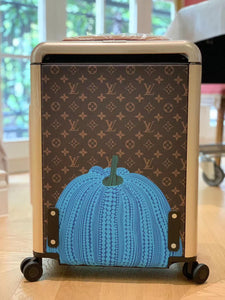 CUSTOM YAYOI PUMPKIN CABIN 37L HORIZON 55 SUITCASE