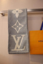 Load image into Gallery viewer, LV CASHMERE MONOGRAM SWEET DREAMS SCARF GREY
