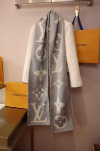 LV CASHMERE MONOGRAM SWEET DREAMS SCARF GREY