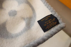 LV CASHMERE MONOGRAM SWEET DREAMS SCARF GREY