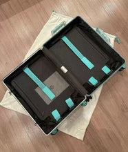 Load image into Gallery viewer, TIFFANY CABIN 35L SUITCASE
