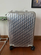 Load image into Gallery viewer, CHRISTIAN CABIN 35L SUITCASE
