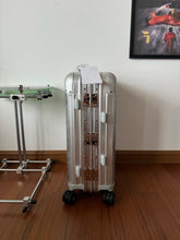 Load image into Gallery viewer, CHRISTIAN CABIN 35L SUITCASE
