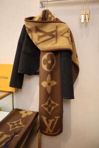 LV CASHMERE MONOGRAM SWEET DREAMS SCARF BROWN