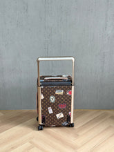 Load image into Gallery viewer, CUSTOM TRAVEL PATCHES CABIN 37L HORIZON 55 SUITCASE
