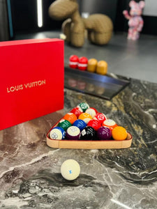 LV POOL TABLE SET