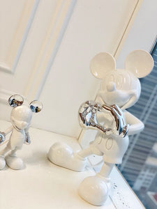 MICKEY MOUSE WITH LOVE FIGURE