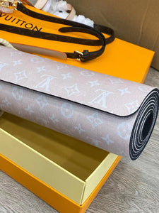 CUSTOM YOGA MAT