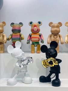 MICKEY MOUSE WITH LOVE FIGURE