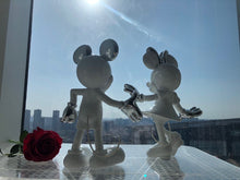 Load image into Gallery viewer, MINNIE MOUSE FIGURE
