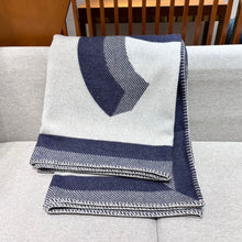 Load image into Gallery viewer, COCO WOOL THROW BLANKET 2.0
