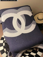 Load image into Gallery viewer, COCO WOOL THROW BLANKET 2.0
