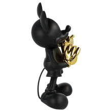 Load image into Gallery viewer, MICKEY MOUSE WITH LOVE FIGURE
